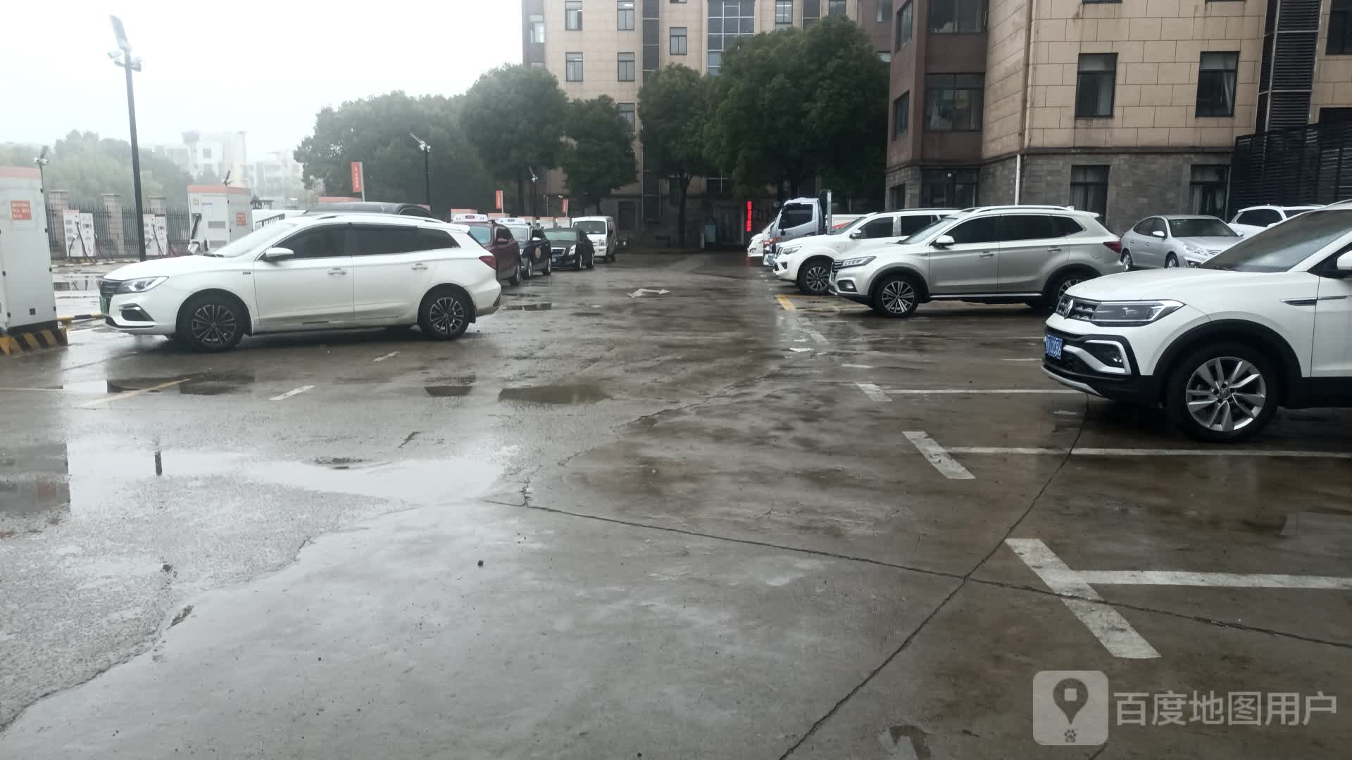 智慧源上海石友信息技有限限公司-地上停车场