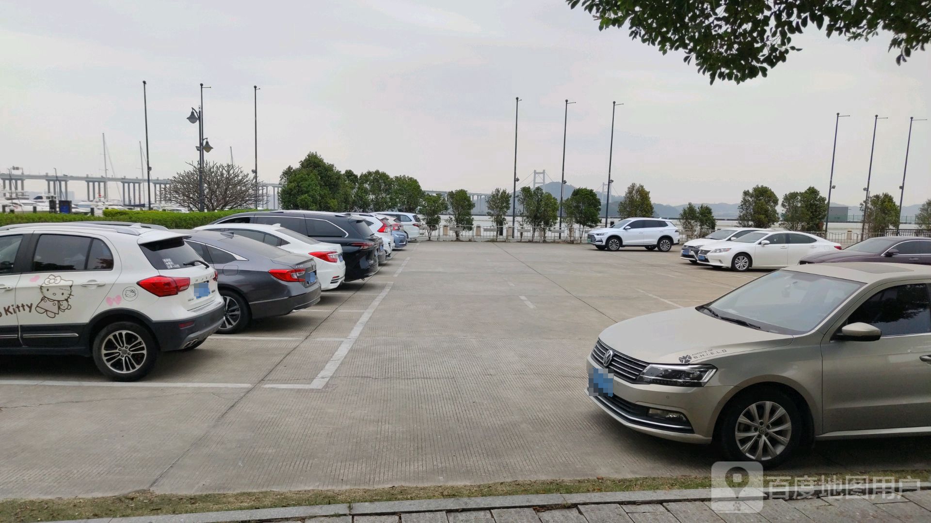 露天停车场-出入口