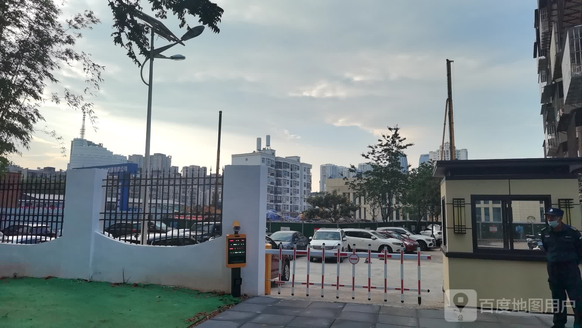 解放军联勤保障局部队第九二〇医院-停车场