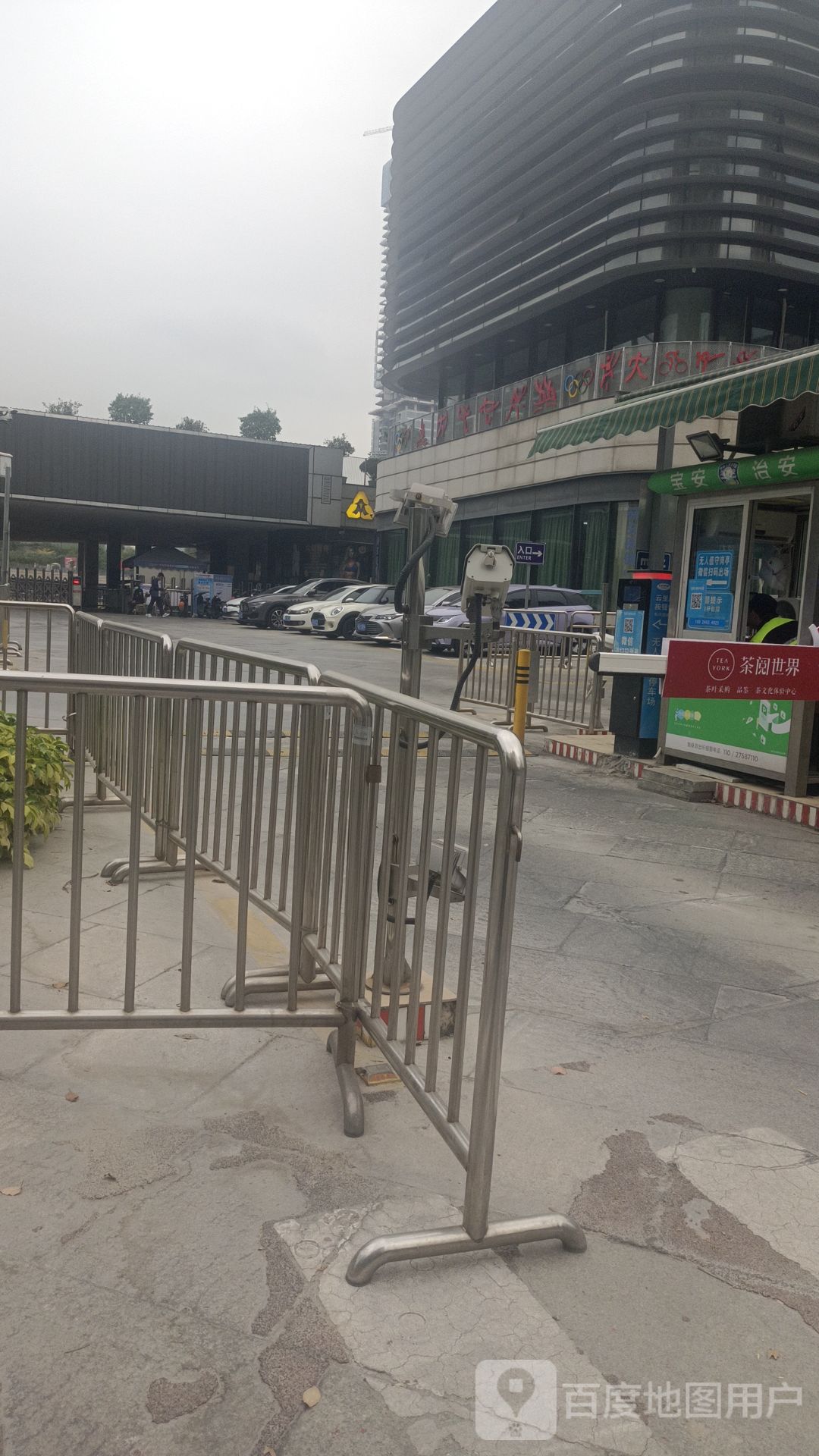 深圳市宝安体育中心体育场-西侧地上停车场